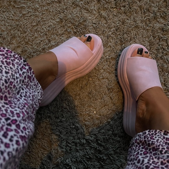 Purple Platforms 💜 - Picture 6 of 6